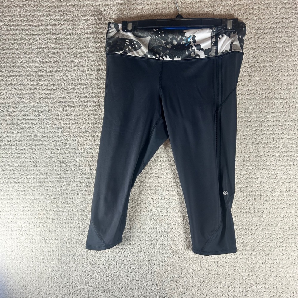 Lululemon Crop Leggings‎ Black Butterfly Print Athletic Yoga Pants
